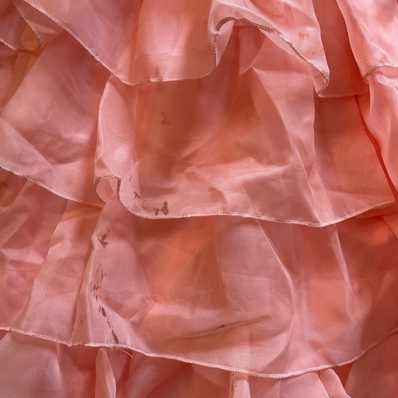 VINTAGE PEACH FORMAL WITH RUFFLES AND RUFFLES - Picture 8 of 11